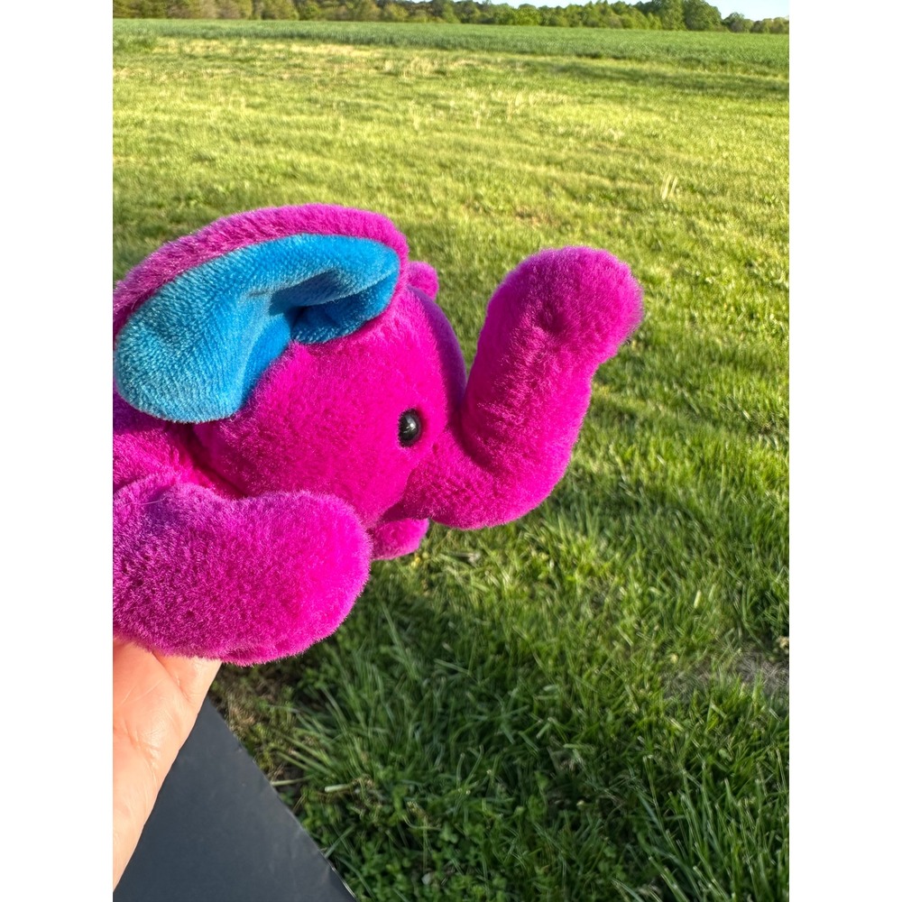 Ty Beanie Baby Peanut II Elephant Magenta Purple Blue Ears Plush Toy Collectible